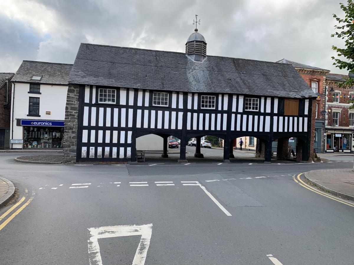 Llanidloes Townhouse-Pet-Friendly-Sleeps 6-Mid Wales Apartment Luaran gambar