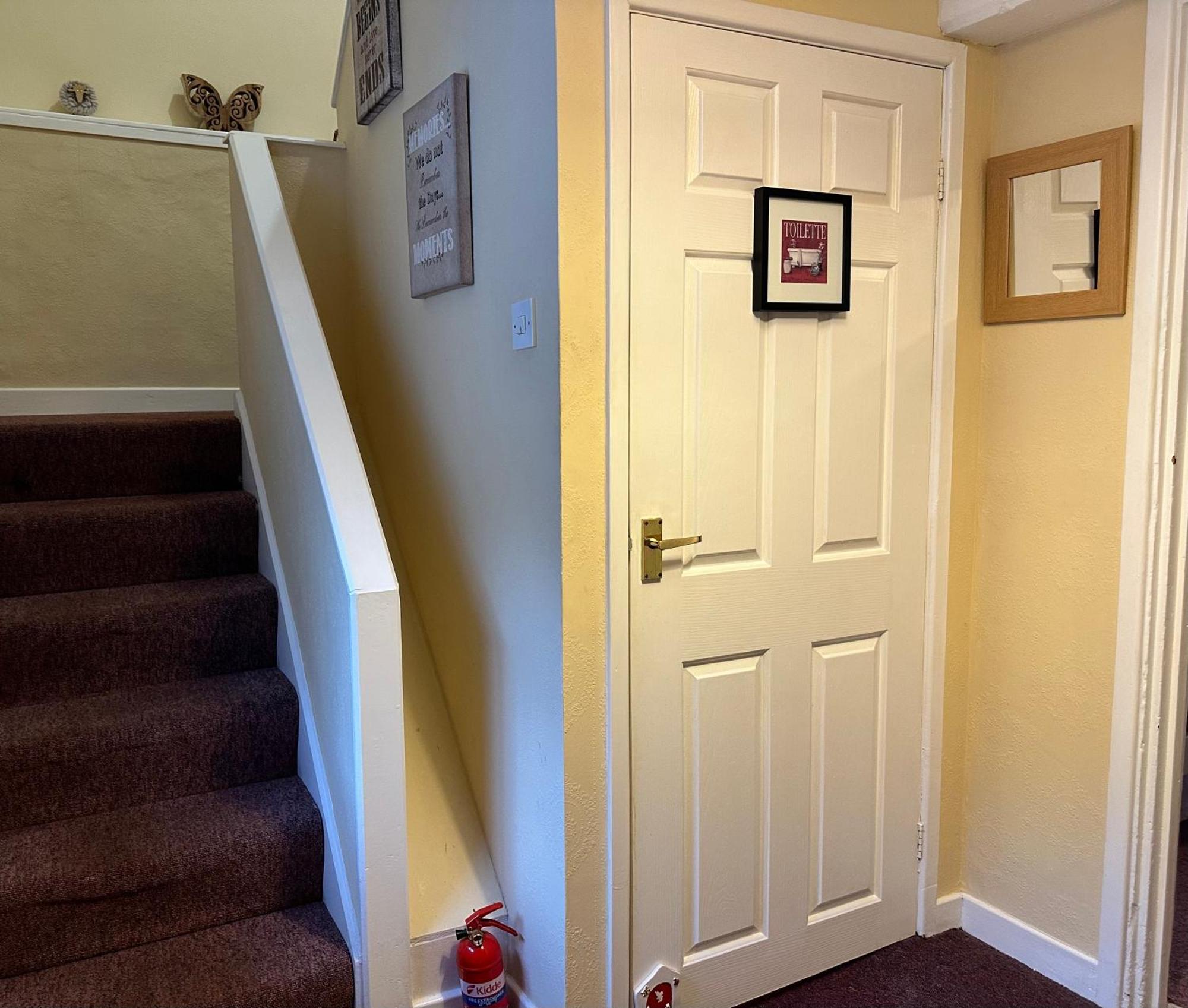 Llanidloes Townhouse-Pet-Friendly-Sleeps 6-Mid Wales Apartment Luaran gambar