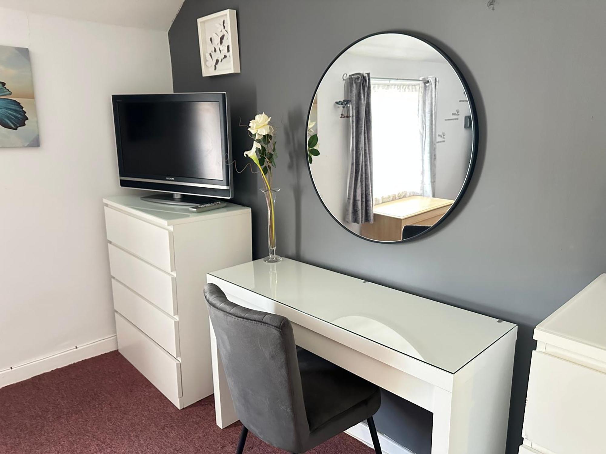 Llanidloes Townhouse-Pet-Friendly-Sleeps 6-Mid Wales Apartment Luaran gambar