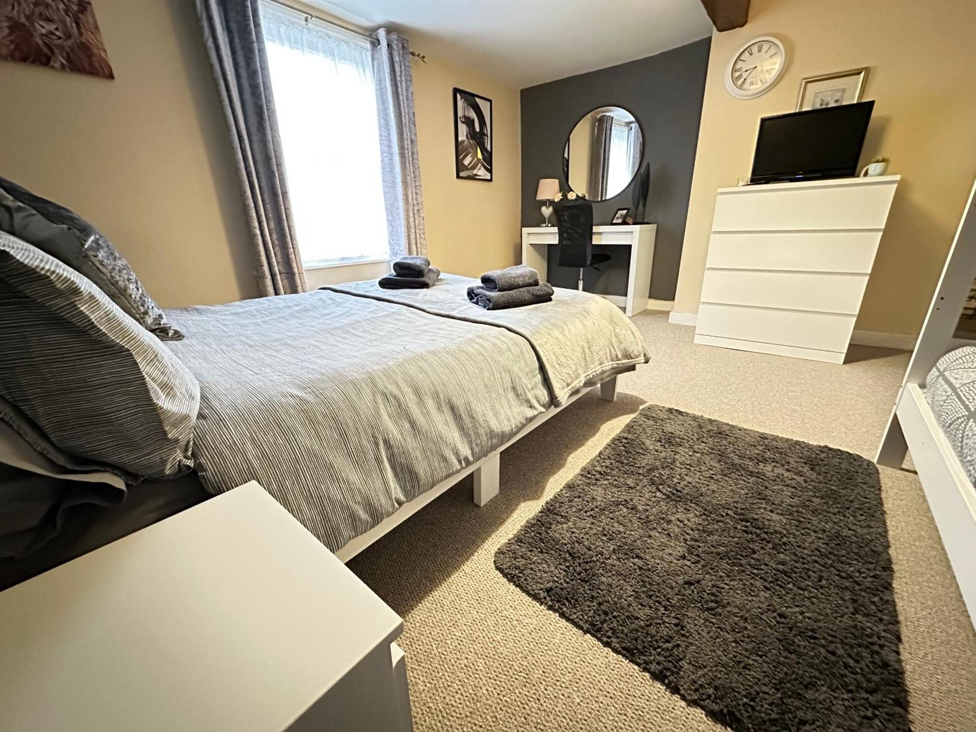 Llanidloes Townhouse-Pet-Friendly-Sleeps 6-Mid Wales Apartment Luaran gambar